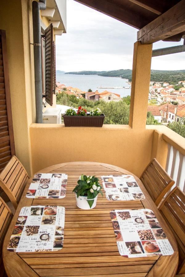 House Lucija Lägenhet Sali Exteriör bild