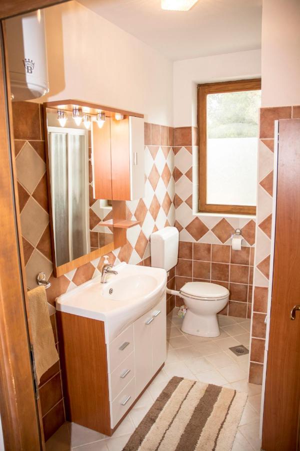 House Lucija Lägenhet Sali Exteriör bild