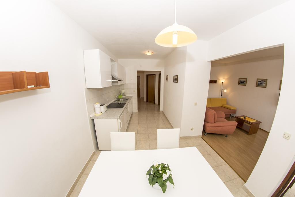 House Lucija Lägenhet Sali Exteriör bild